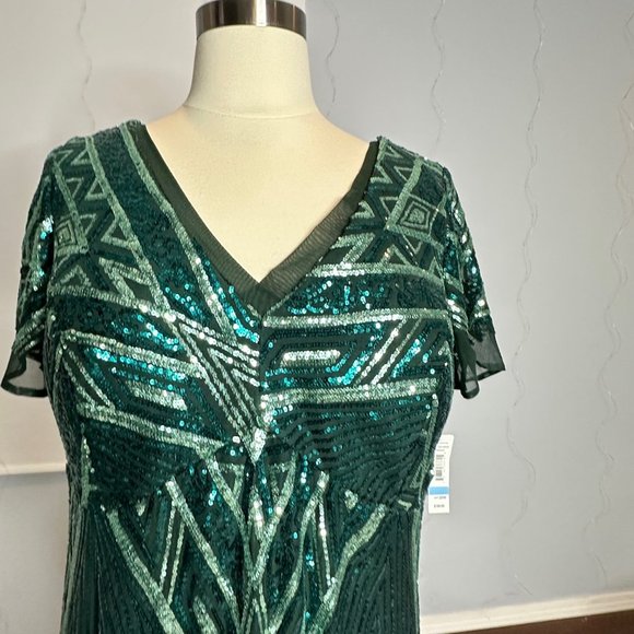 R&M Richards Elegant Evening Dress Womens Plus Green Sequined Long V-Neckline - Picture 10 of 16